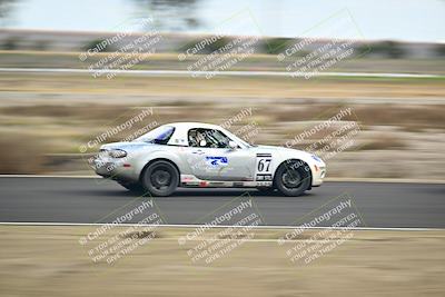 media/Jan-26-2025-CalClub SCCA (Sun) [[cfcea7df88]]/Group 4/Race/